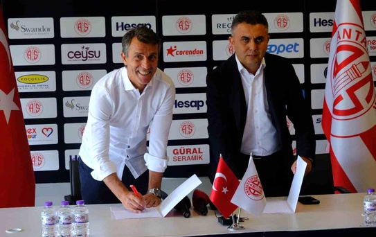 Bülent Korkmaz Antalyaspor'da