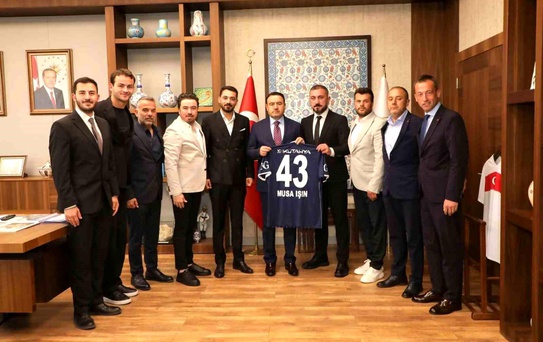 Kütahyaspor Heyeti, Vali Musa Işın ve Belediye Başkanı Eyüp Kahveci ile görüştü