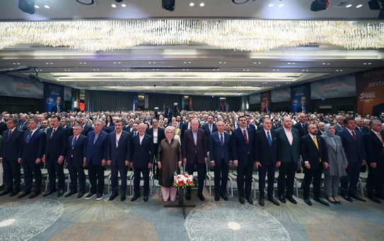 Cumhurbaşkanı Erdoğan: Türkiye'nin, vesayetten arınmış bir ana muhalefete ihtiyaç duyduğu açıktır