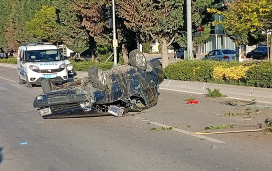 Korkunç kaza! Takla atan otomobilin sürücüsü hayatını kaybetti