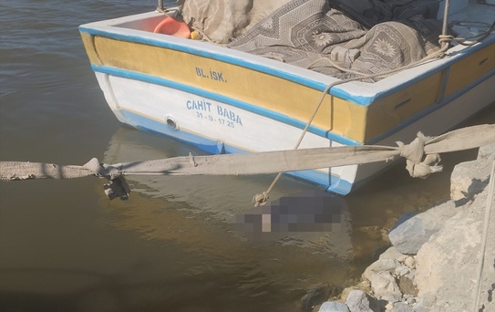 Samandağ'da Denizde Erkek Cesedi Bulundu