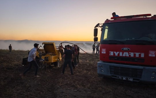 Kırıkkale'de Saman Balyası Yangını