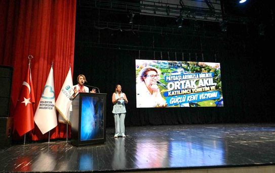 Balıkesir Kent Konseyi'nde Özden güven tazeledi