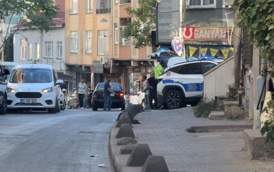 Beyoğlu'nda Motosiklet Kazası: 4 Yaşındaki Çocuk Yaralandı