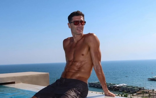 Lewandowski Ailesi Antalya'da Tatilde
