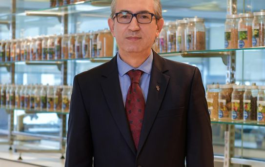 Prof. Dr. Türkoğlu: Biocomplex B11, saç dökülmesi ilacı minoksidilin etkisini yüzde 73 artırıyor