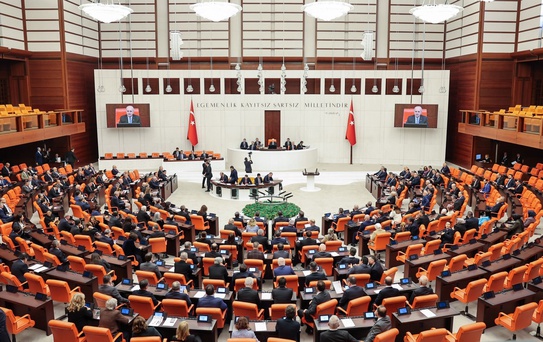 TBMM'de DEM Parti ve İYİ Parti arasında terör tartışması