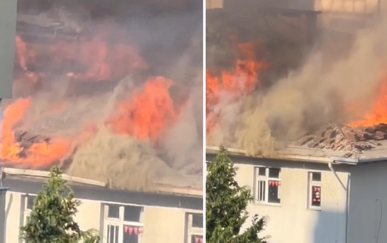 Beylikdüzü'nde ortaokulun çatısı alevlere teslim oldu
