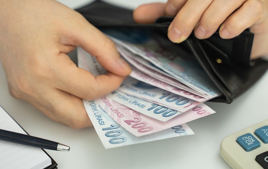 İndirim beklerken sürpriz zam! Akaryakıtta tabela yine değişiyor