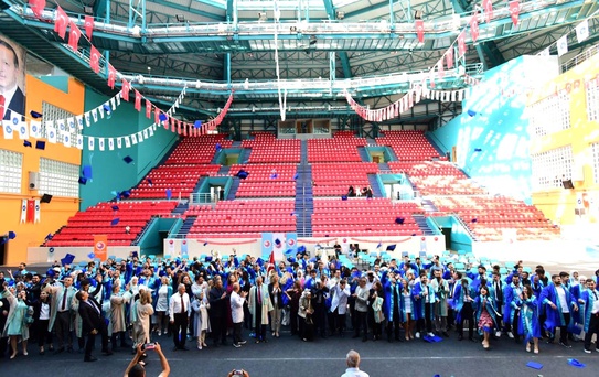 YYÜ Tıp Fakültesi Mezuniyet Töreni Coşkuyla Gerçekleşti