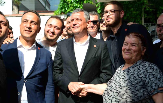 Özgür Özel'den Tufan Köse'ye Ziyaret