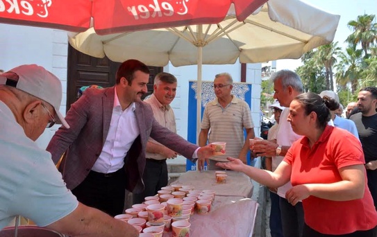 Köyceğiz'de Aşure İkramı