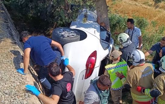 Kırıkhan'da Otomobil Şarampole Devrildi: 7 Yaralı