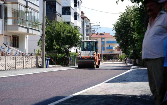Bolu Belediyesi 2 sokakta üstyapı çalışmalarını tamamladı: Yollar trafiğe açıldı