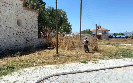 Manisa'da Karacaahmet Türbesi'nde bakım ve temizlik