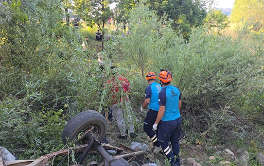 Bingöl'de Kamyonet Uçuruma Düştü: 3 Ölü, 2 Yaralı