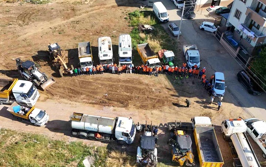 Darıca'da 6 müdürlüğün katılımıyla kapsamlı yaz temizliği sürüyor