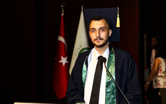 Kazadan Sonra Birincilikle Mezun Oldu