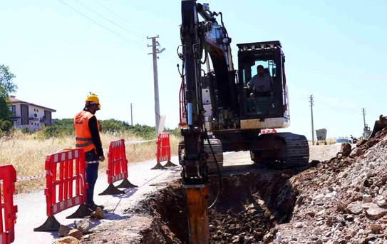 Ula'da kanalizasyon hattı bulunmayan bölgelere hat çalışması