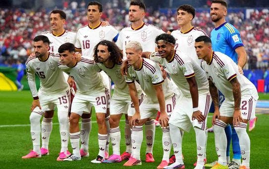 İspanya, Portekiz'i 90+1'de Geçti