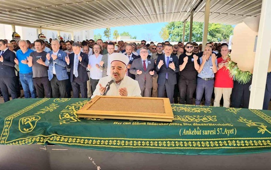 Karaelmas Üniversitesi Vakfı Başkanı Mustafa Yıldız, son yolculuğuna uğurlandı