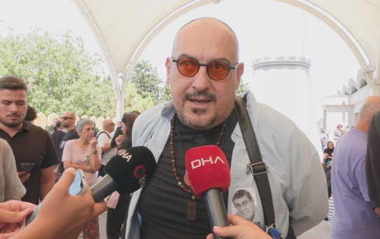 Usta tiyatrocu Zihni Göktay son yolculuğuna uğurlandı