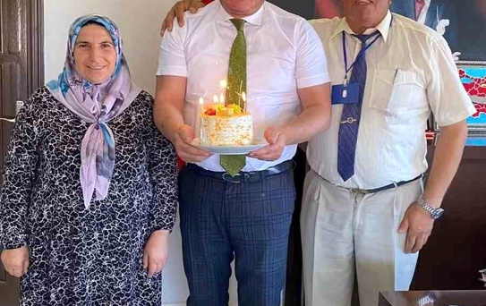 Kaymakam Arıkan'a Sürpriz Doğum Günü Kutlaması