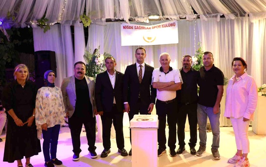 Niğde Sağırlar Spor Kulübü, Süper Lig'e yükselmeyi kutladı