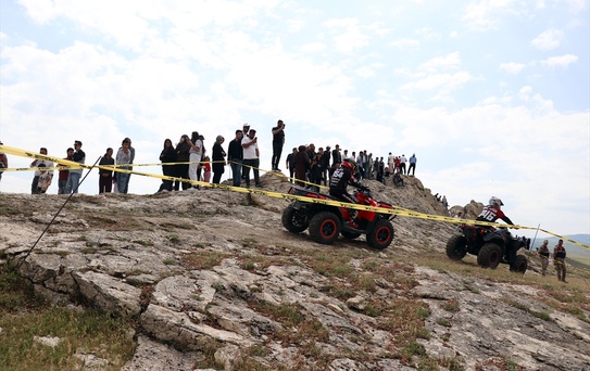 Ağrı Dağları'nda Enduro Yarışı