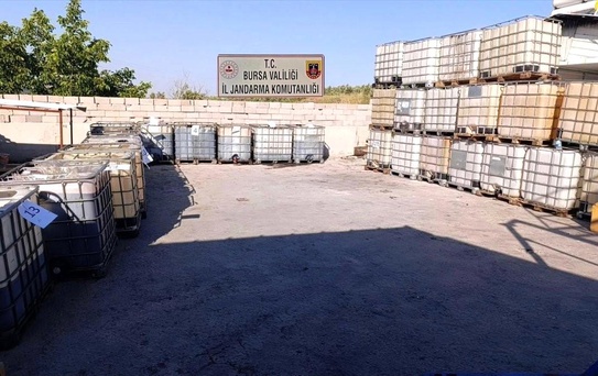 Bursa'da Sahte Madeni Yağ Operasyonu
