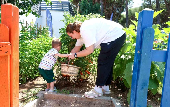 Büyükşehir'in Otizm Destek Merkezleri'nde ilk ders doğa sevgisi