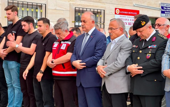 Kıbrıs Gazisi Ahmet Özkan Son Yolculuğuna Uğurlandı