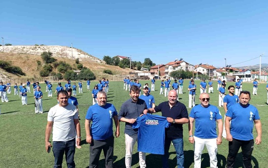 Kütahya'da Kyokushin-Kan Türkiye Yaz Gelişim Kampı sona erdi