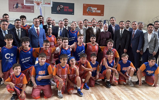 Bak'tan Marmaris'e olimpik havuz müjdesi