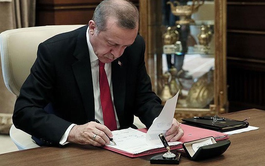 Bakanlıklarda görevden alma ve atama kararları Resmi Gazete'de