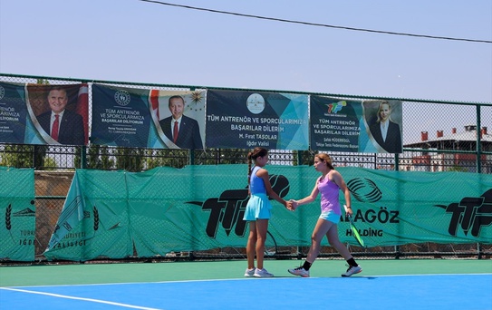 Iğdır Kayısı Cup Tenis Turnuvası Tamamlandı