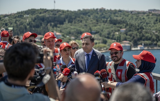 15 Temmuz'un 10. yılında köprülere Türk bayrağı asıldı