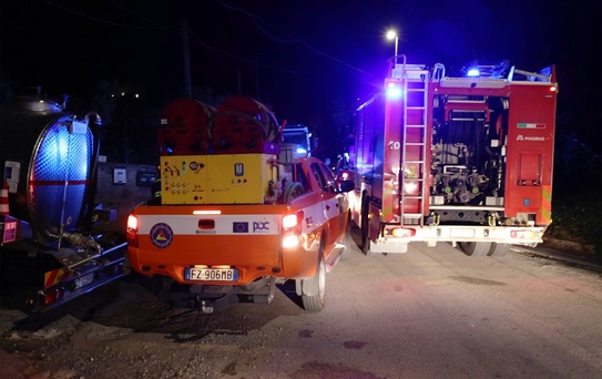 Sicilya'da Yangınlara Müdahale