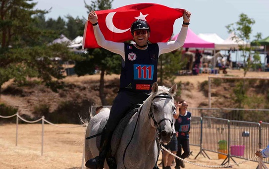 Oğuz Alper Öktem, FEI Milletler Kupası'nda Türkiye'yi Temsil Edecek
