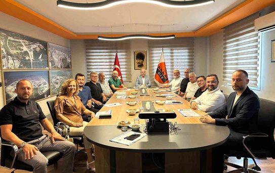 Söke Belediye Başkanı Arıkan, heyet başkanlığına seçildi