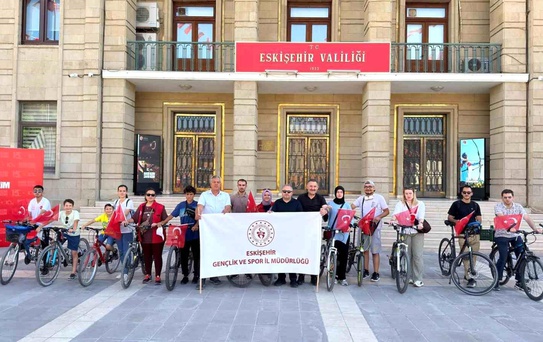 Gençler 15 Temmuz için pedal çevirdi