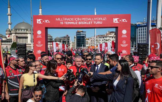 15 Temmuz Korteji ile 253 Şehit Anıldı