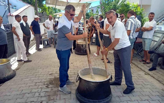 Burhaniye'de Keşkek Coşkusu