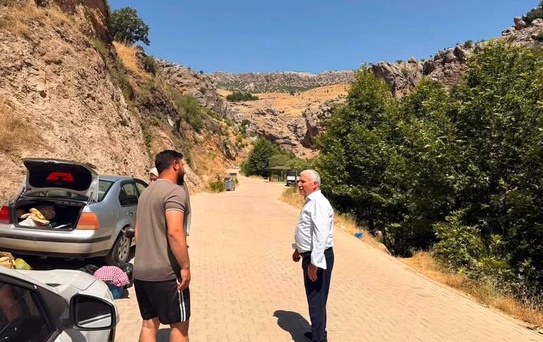 Çermik Belediye Başkanı Karamehmetoğlu, turistlerle bir araya geldi