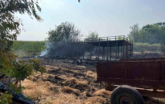 Kadirli'de Depo Yangını Kontrol Altına Alındı