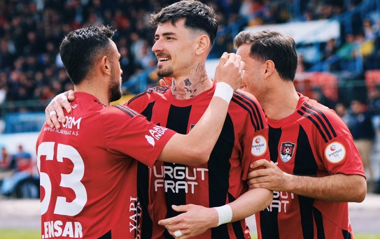 Stat krizi yaşayan Vanspor'a sürpriz destek: Bizim sahamızda oynayabilirsiniz