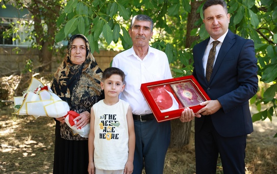 Kaymakam Çelik, şehit ailesine ziyaret
