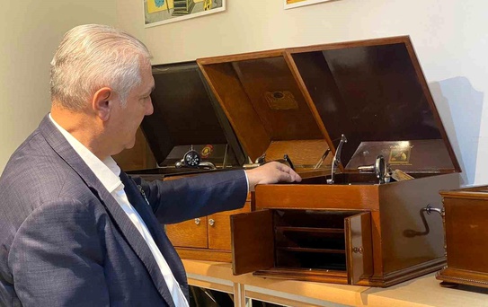 Raif Kara'nın Eşsiz Plak Koleksiyonu Müzeye Dönüşüyor