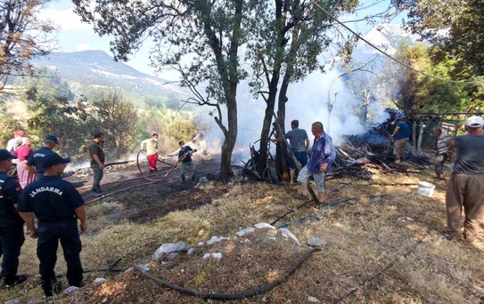 Kumluca'da Yangın Kontrol Altına Alındı