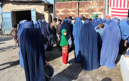 Afganistan'da 10,7 Milyon Kadın ve Kız Çocuğu İnsani Yardıma İhtiyaç Duyuyor